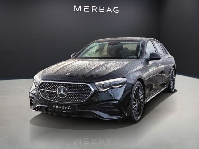 Mercedes-Benz E 200 4MATIC Sedan