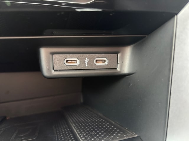 Volkswagen T-Roc 1,0l TSI 116 PS Navi LED Sitzheizung