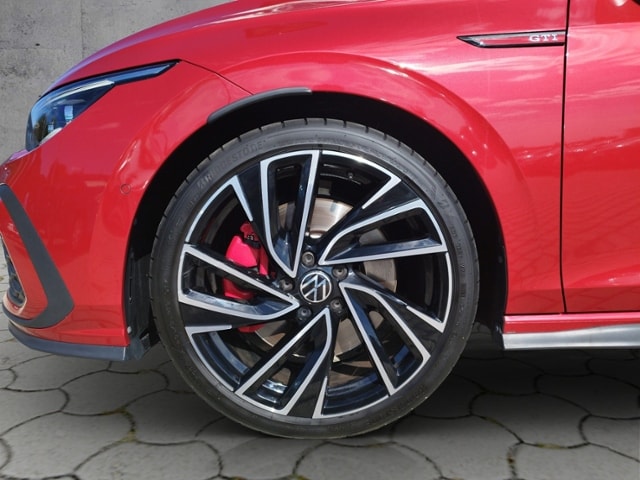 Volkswagen Golf 2.0 TSI DSG Golf VIII