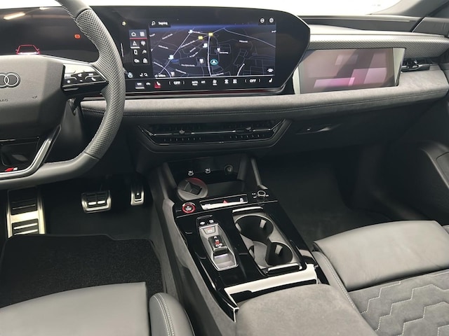 Audi A6 e-tron Avant Quattro