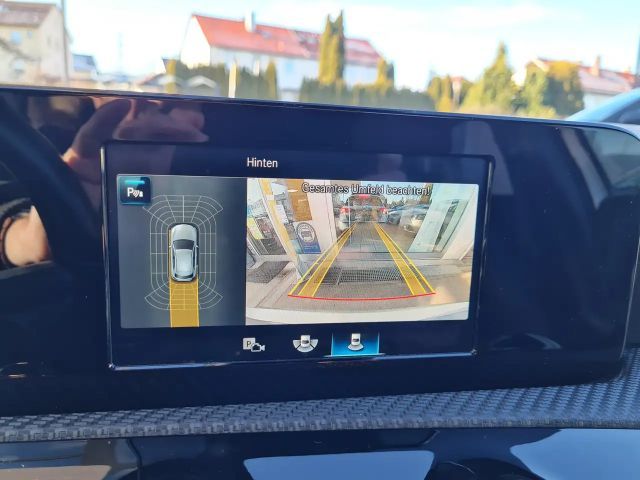 Mercedes-Benz A 200 Business Line Hatchback