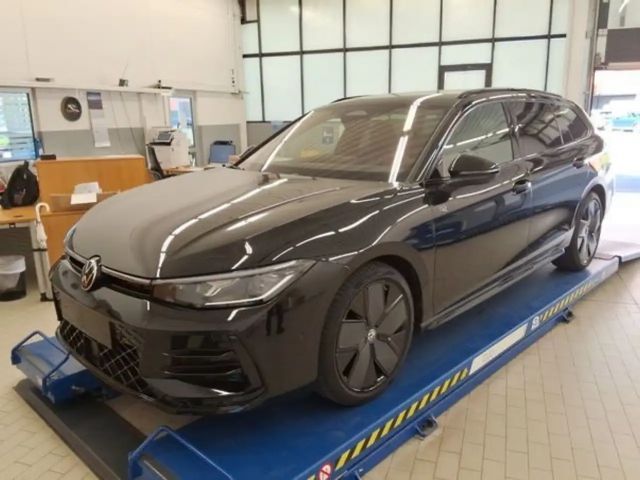 Volkswagen Passat 4Motion R-Line Variant