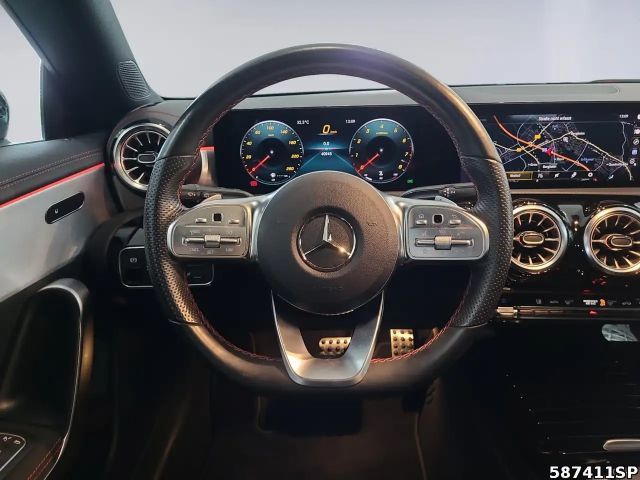 Mercedes-Benz CLA 200 AMG Line