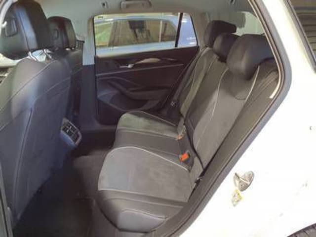 Volkswagen Passat 1.5 eTSI DSG IQ.Drive Variant