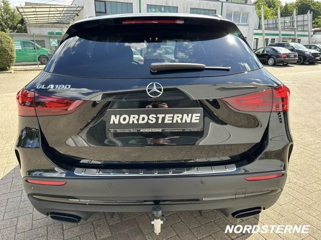 Mercedes-Benz GLA 180 AMG Line