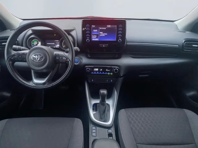 Toyota Yaris Hatchback Hybride Team D