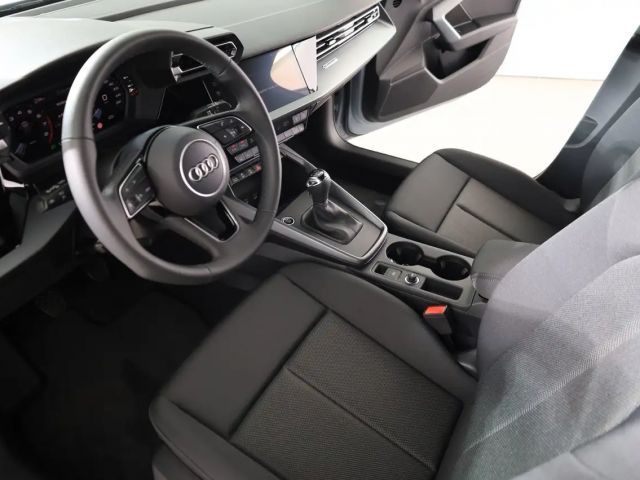 Audi A3 30 TFSI Sedan