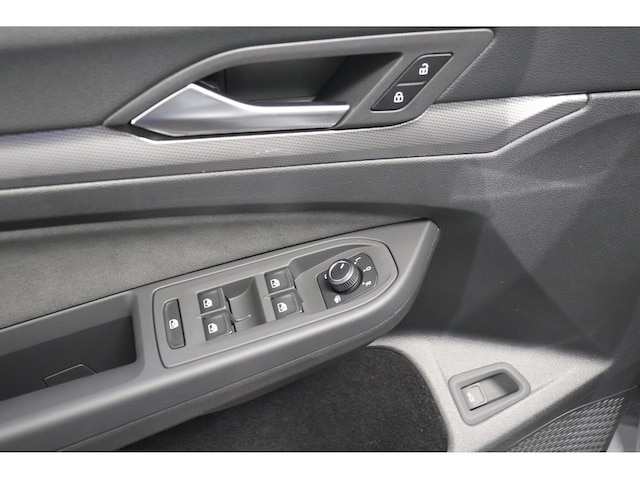 Volkswagen Golf 1.5 eTSI DSG Style Variant