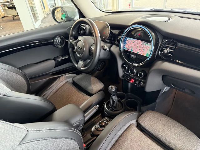 MINI One Classic Trim SHZ/PDC/NAVI