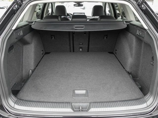 Volkswagen Golf 2.0 TDI DSG Life Variant