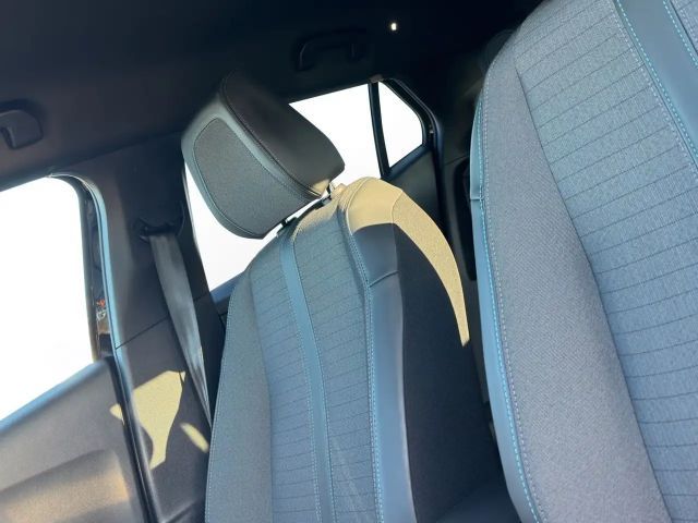 Peugeot E-2008 Allure Pack