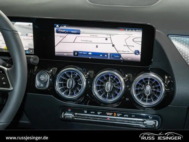 Mercedes-Benz GLA 180 Progressive