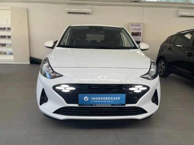 Hyundai i10 GO Plus  MT