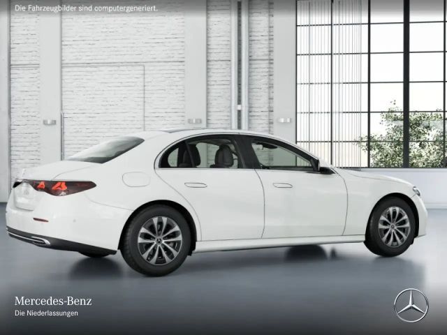 Mercedes-Benz E 200 AVANTGARDE Sedan