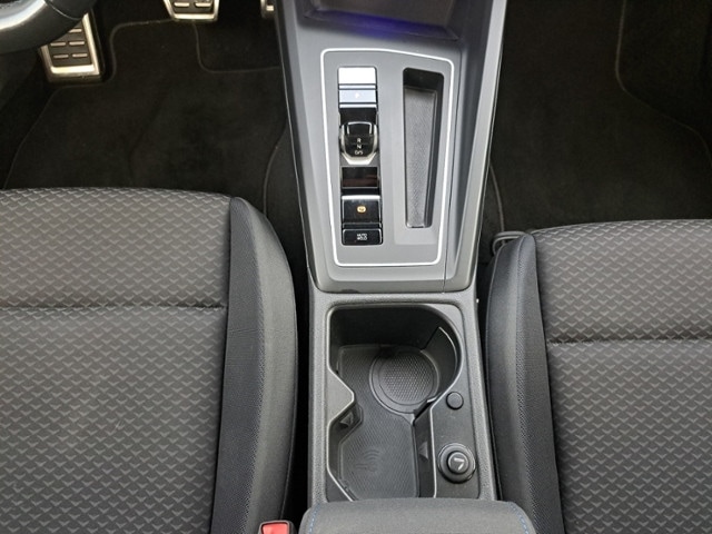 Volkswagen Golf 2.0 TDI DSG Golf VIII