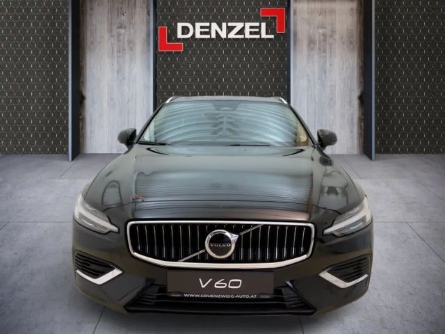 Volvo V60 AWD Core Hybrid Recharge T6