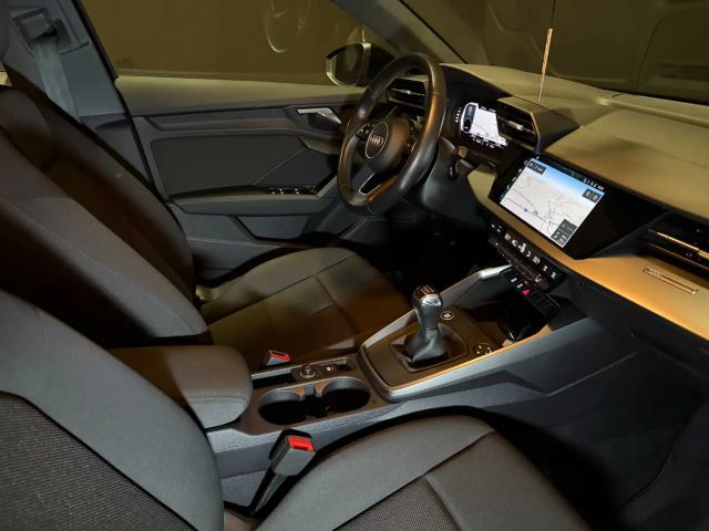 Audi A3 30 TDI Sedan