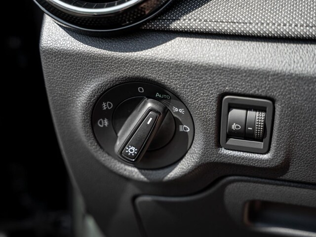 Skoda Fabia 1.0 MPI 5-GANG SpurH SoundSys