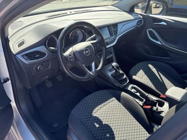 Opel Astra 1.2 Turbo Edition Turbo