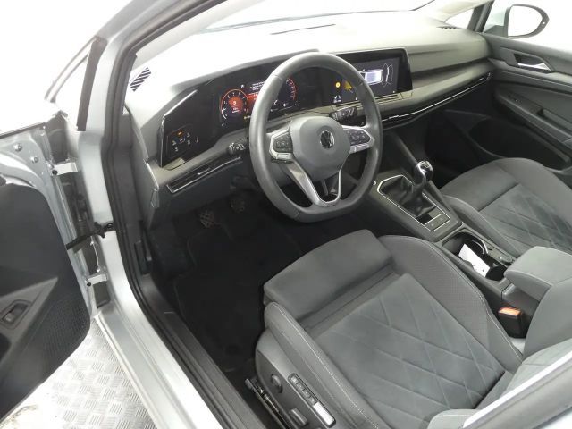 Volkswagen Golf Style Variant