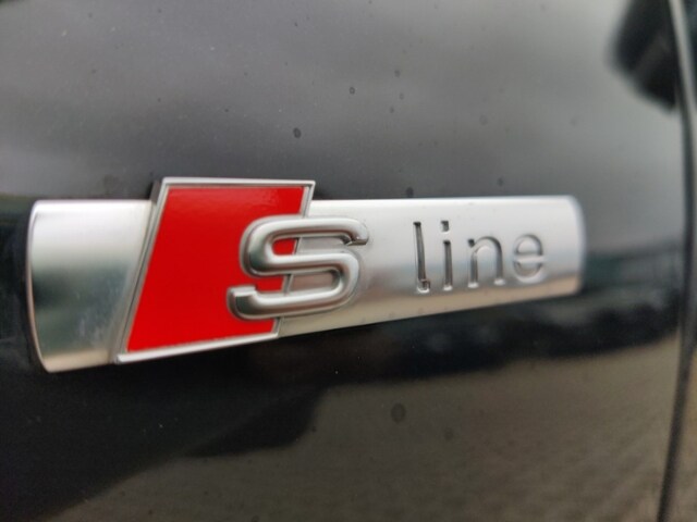 Audi A6 Avant Quattro S-Tronic