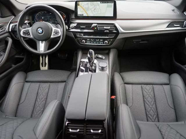 BMW 530 530i M-Sport xDrive