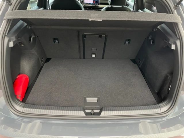 Volkswagen Golf 1.5 eTSI DSG