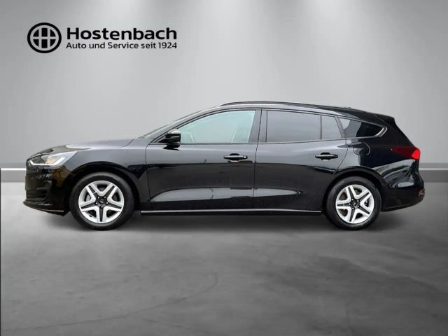 Ford Focus Cool & Connect EcoBoost Wagon