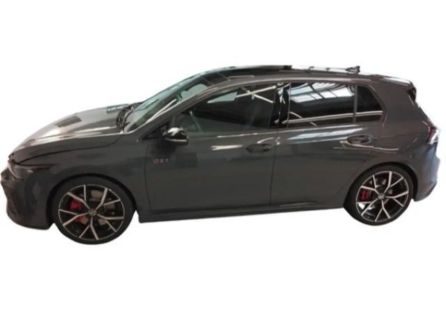 Volkswagen Golf 2.0 TSI DSG Golf VIII