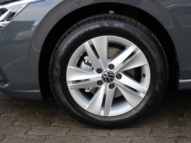 Volkswagen Golf 1.5 eTSI Golf VIII Life Variant