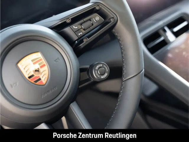 Porsche Taycan 4S Cross Turismo