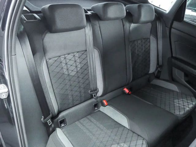 Volkswagen Taigo 1.5 TSI DSG IQ.Drive R-Line