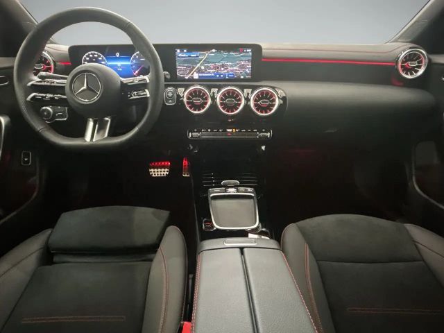 Mercedes-Benz CLA 200 Coupé