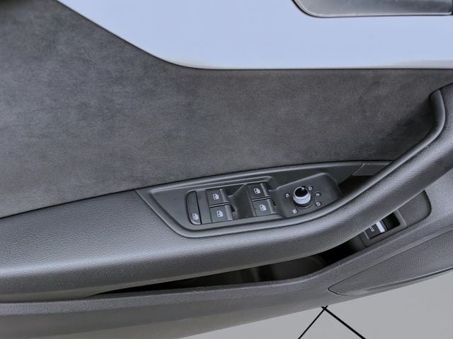 Audi A4 40 TDI Avant Quattro S-Line S-Tronic