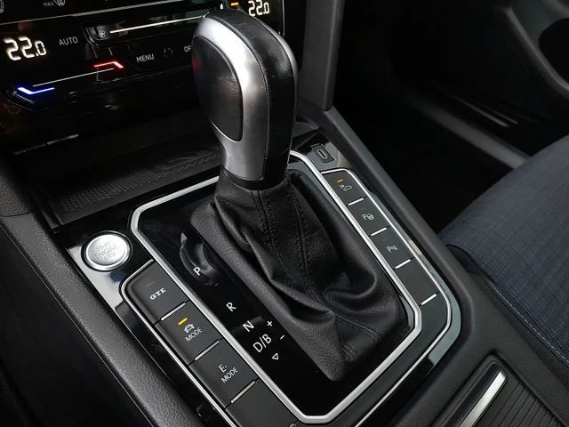 Volkswagen Passat DSG GTE Variant