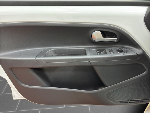 Volkswagen e-up! Plus Style