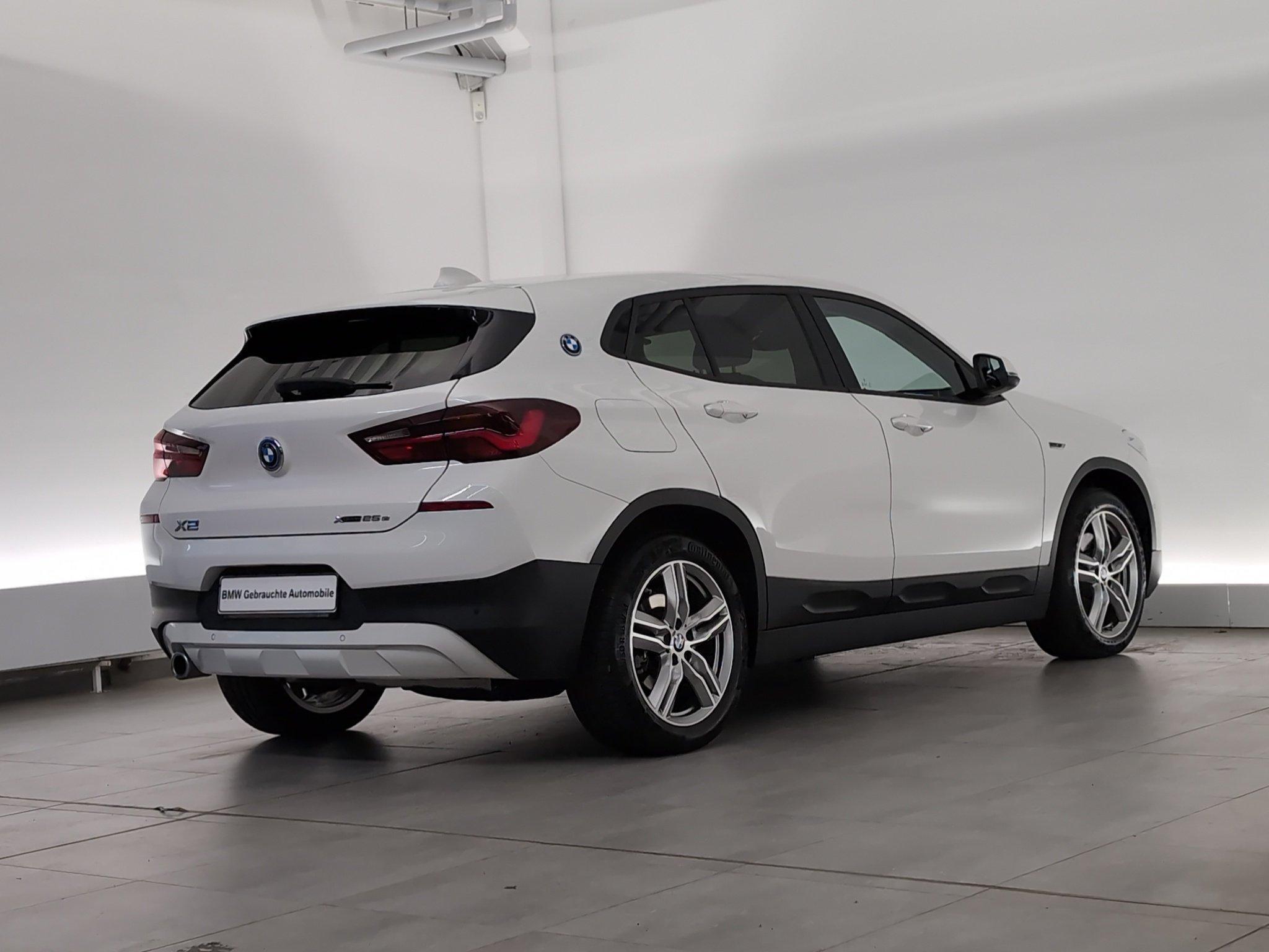 BMW X2 xDrive25e