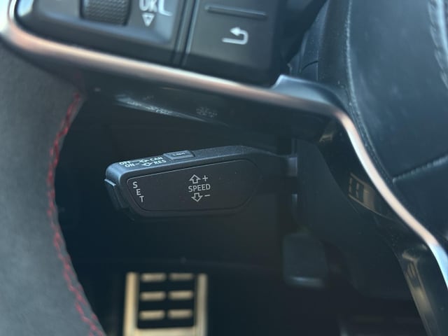 Audi TTS Quattro Roadster S-Tronic