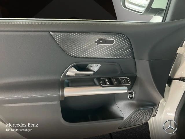 Mercedes-Benz B 200 Progressive Sedan