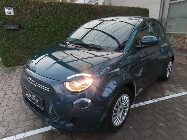 Fiat 500e Base 42kWh *Sitzheizung+PDC V/H+Kamera H*