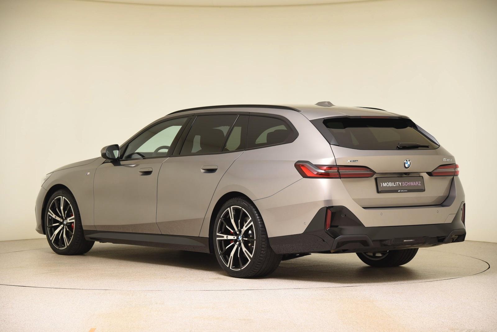 BMW 540 540d M-Sport Touring xDrive