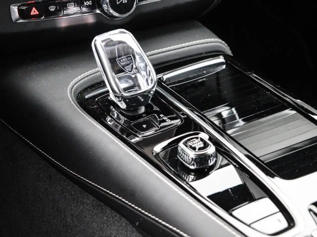 Volvo V90 AWD Dark Plus Recharge