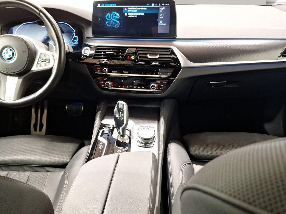 BMW 545 545e Sedan xDrive