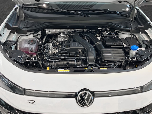 Volkswagen T-Roc 1.5 eTSI DSG R-Line