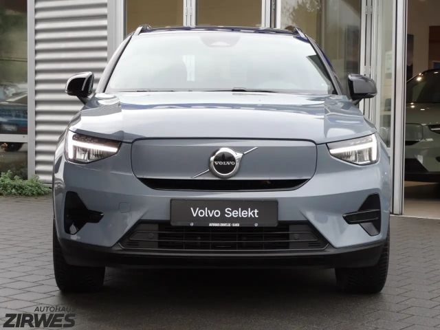 Volvo XC40 AWD Plus Recharge Twin Engine