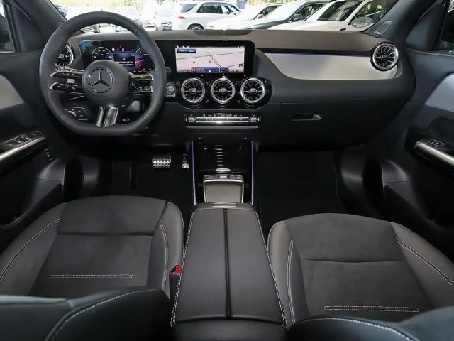 Mercedes-Benz GLA 200 AMG Line