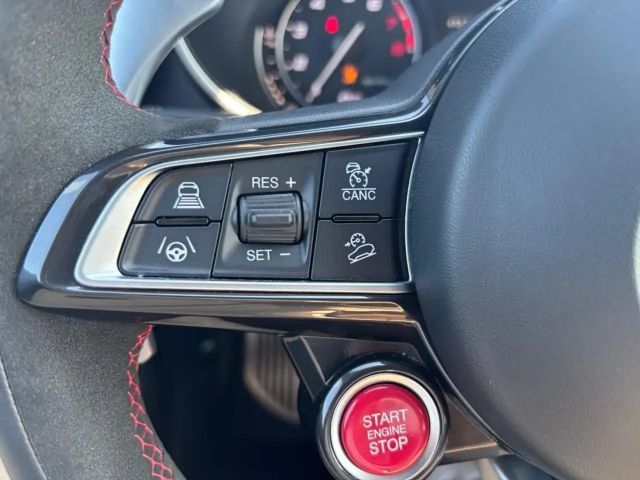 Alfa Romeo Stelvio Q4 Quadrifoglio Turbo