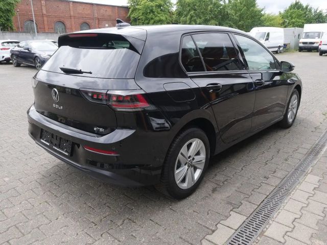 Volkswagen Golf 1.5 eTSI Golf VIII Life