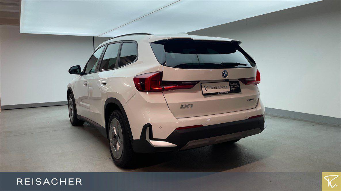 BMW iX1 xDrive30