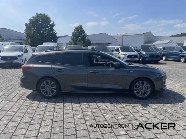 Ford Focus ST Line Wagon